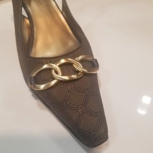 Etienne Aigner kitten heels size 6.5